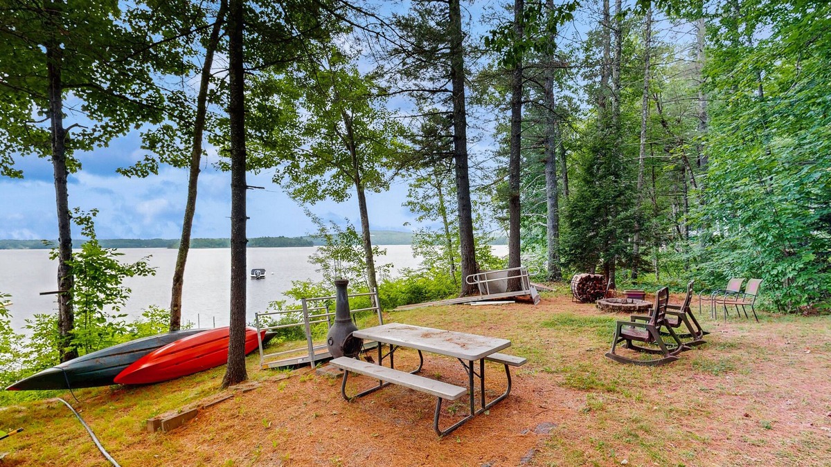 Wayne Cabin | Rustic lakefront cabin w/gas grill, firepit, kayaks, one canoe, A/C - 2 dogs OK
