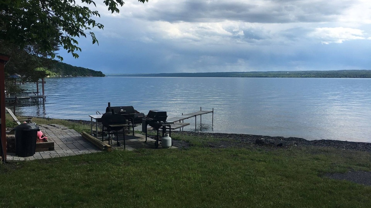 Town of Ledyard Cottage | Rustic lakefront cottage