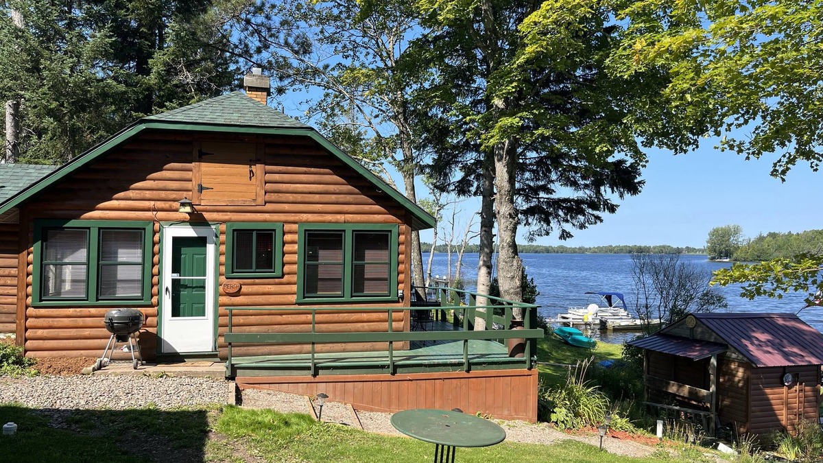 Iron River Cabin | RUSTIC LAKESIDE COTTAGE ON TRANQUIL SUNSET LAKE