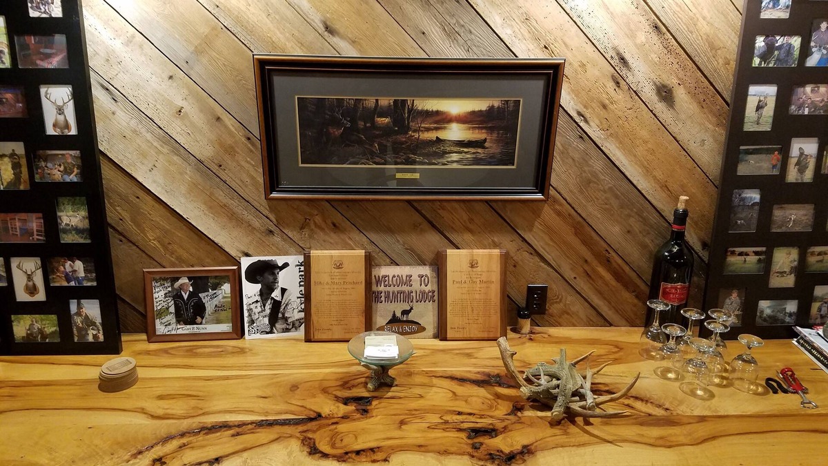 Santa Anna Cabin | Rustic lodge getaway.