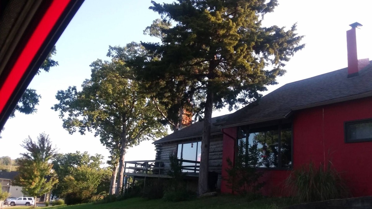 Osage Beach House | Rustic Log Cabin