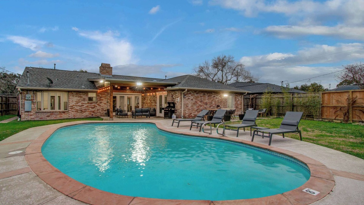 Westbury House | Rustic Modern Escape | 4-BD/2-BA with Pool & Patio