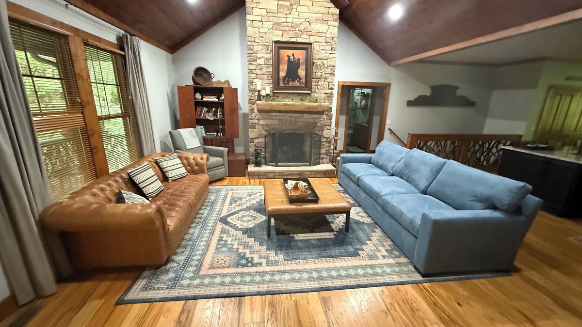 Sapphire House | Rustic Mountain Retreat with Modern Amenities and Gig-Fiber Internet