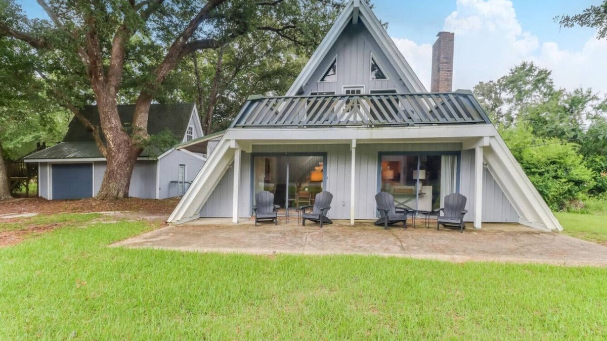 Diamondhead House | Rustic Oaks -Golf Cabin