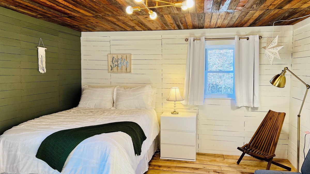 Fountain Run Cottage | Rustic Old Mill Tiny Home
