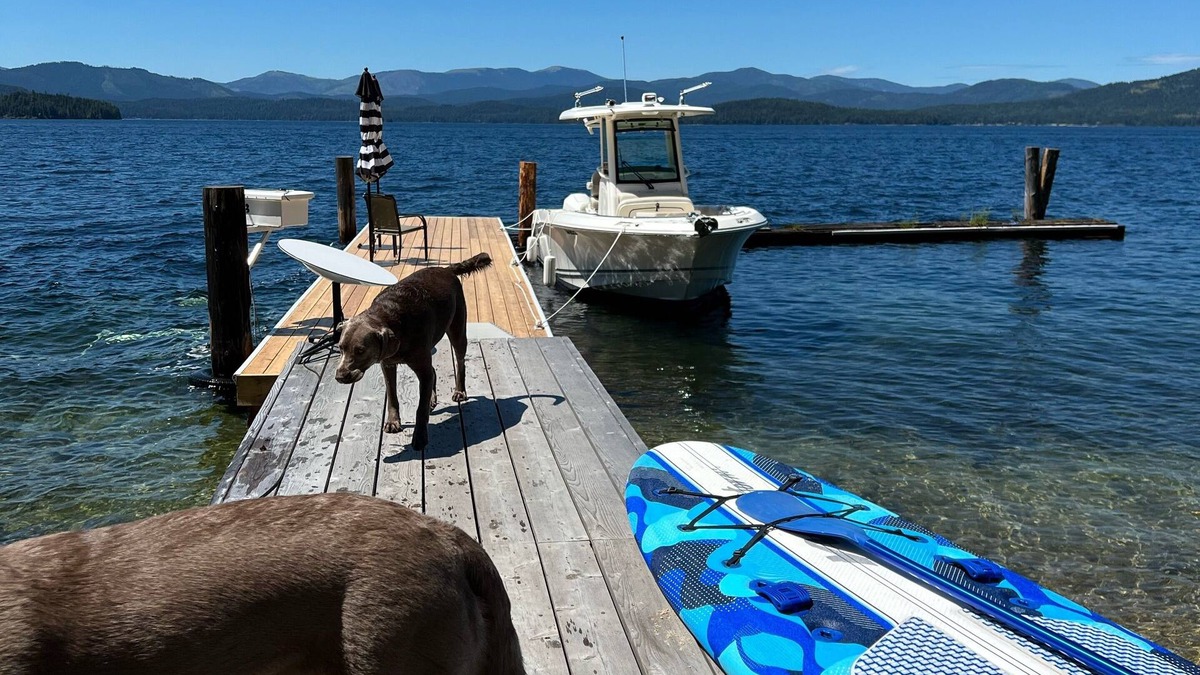 Coolin Cabin | Rustic Priest Lake Waterfront Cabin conveniently located near Hunt Creek