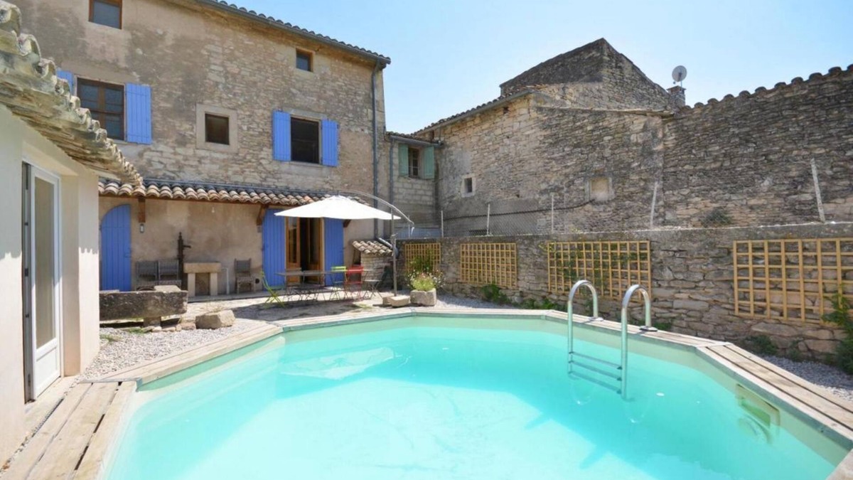 Cabrieres-d'Avignon House | RUSTIC PROVENCAL MANSION NEXT TO GORDES