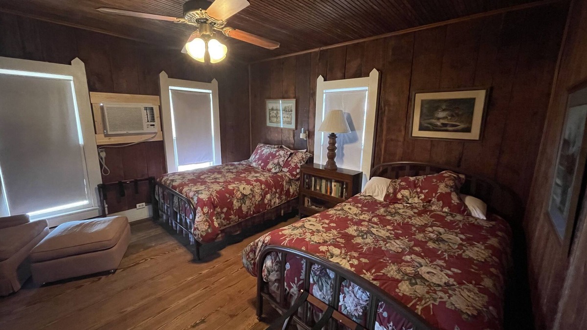 Mullin Other | Rustic Ranch House Perfect for Peaceful Getaways