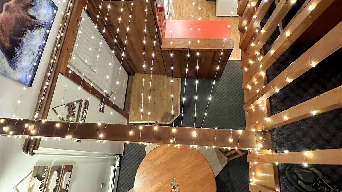 Plymouth Apartment | Rustic Retreat 3 min Walk From Main St Plymouth