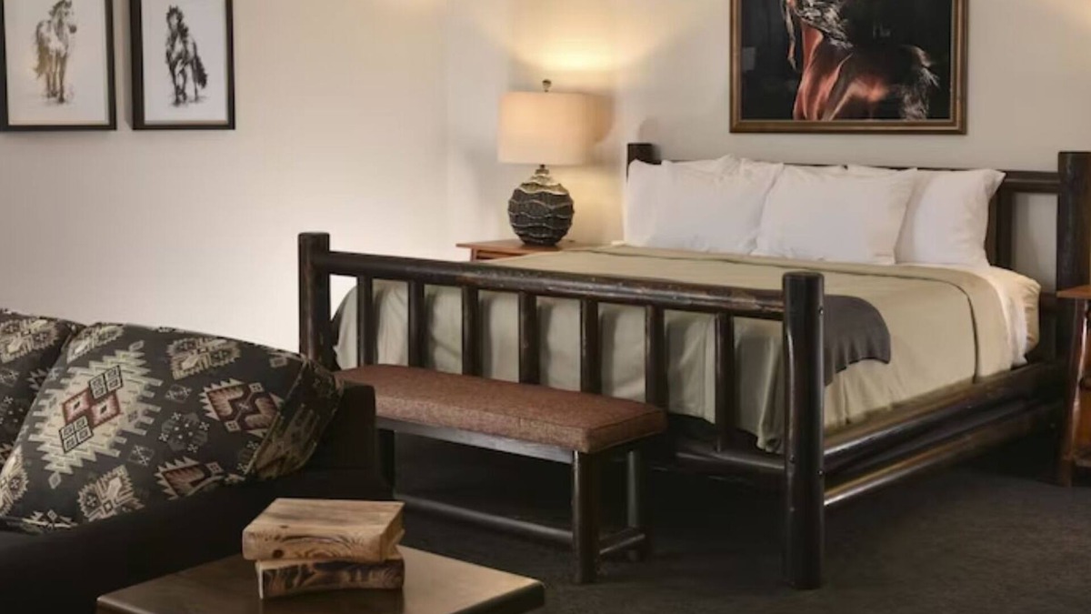 Broken Arrow Hotel | Rustic Retreat: Discover Spacious Lodging & Cozy Hospitality | 2 Units