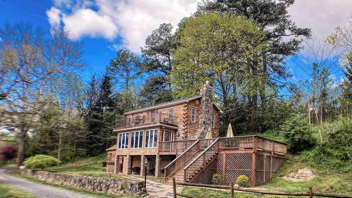 Elkton Cabin | Rustic River Riverfront Cabin - Massanutten 5 min - hot tub/firepit will sleep10