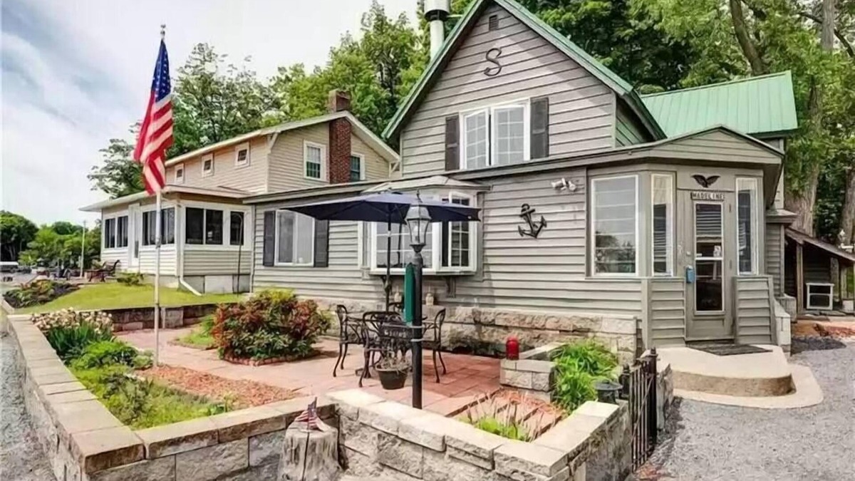 Maple View House | Rustic Riverside Charm and Exclusive Fishing Access!