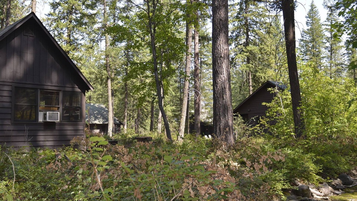 Mazama Cabin | Rustic Rural Studio Cabin
