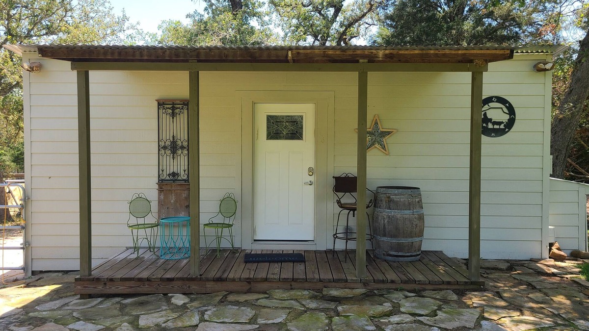 Lee County Apartment | Rustic studio country cabin w/shared pool, firepit, & outdoor kitchen