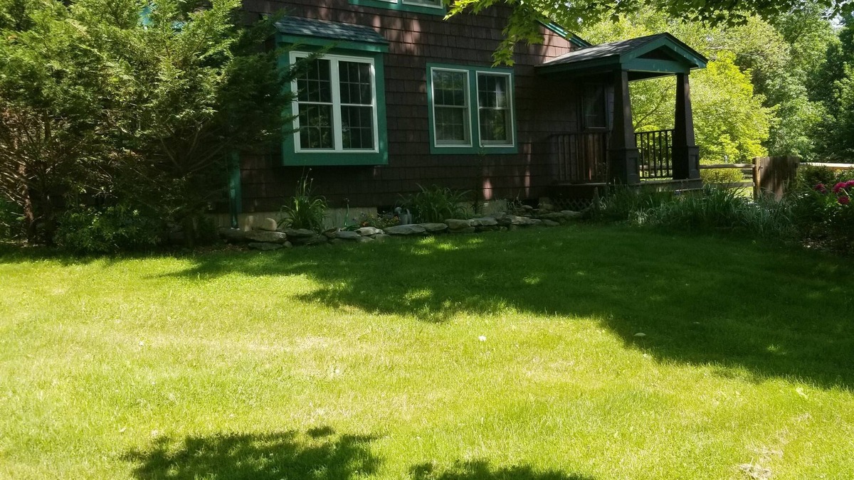 Bridgewater House | Rustic Three bedroom , 2 full bath Bungalow