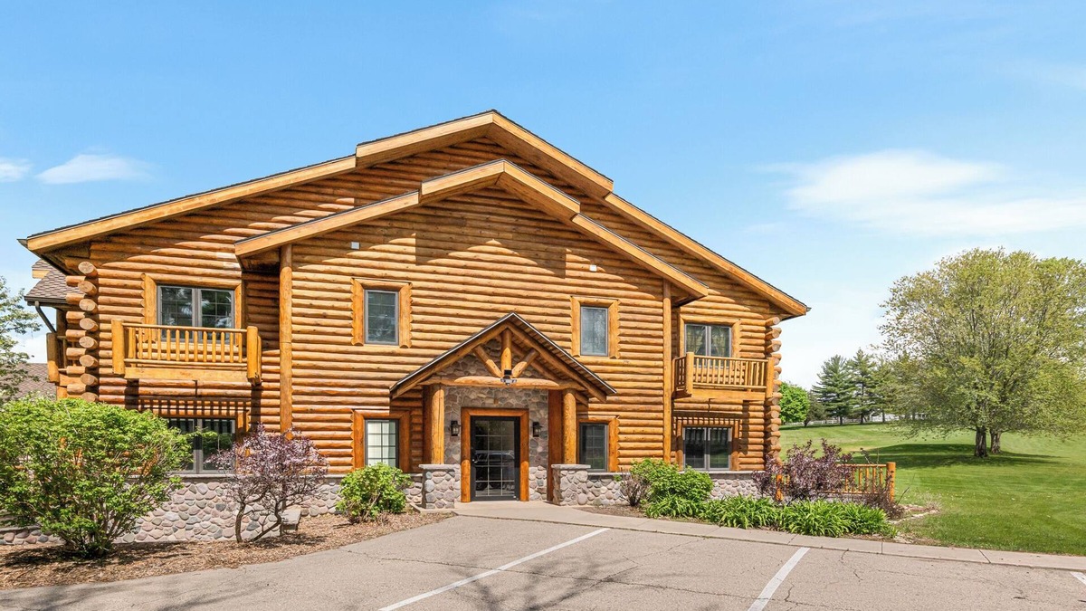 Green Lake Condo | Rustic, Updated 2bed/2bath condo with WiFi and AC in beautiful Green Lake