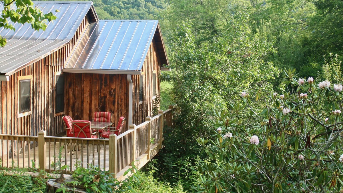 Lansing Cabin | Rustic Updated Cabin in the Heart of the Appalachian High Country