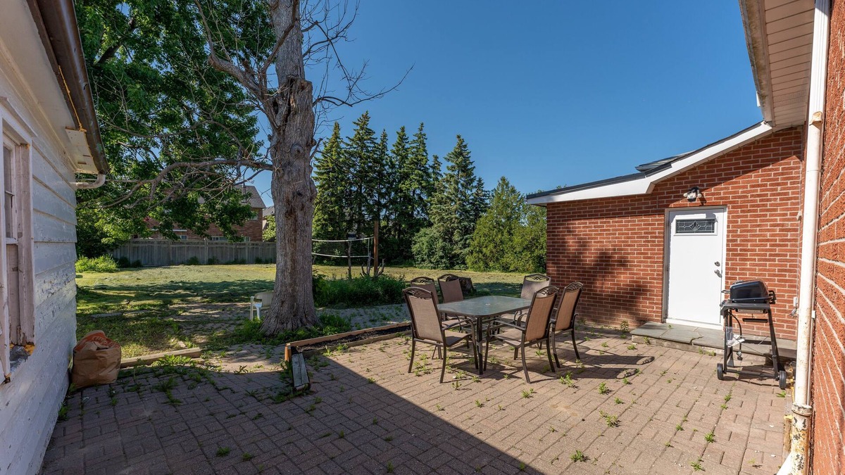 Brampton House | Rustic | Volley-Ball | Ping Pong | BBQ