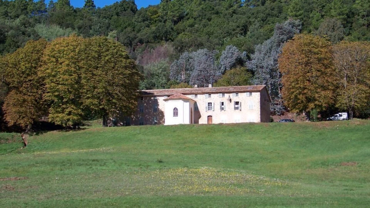 Tanneron House | Rustica - TANNERON