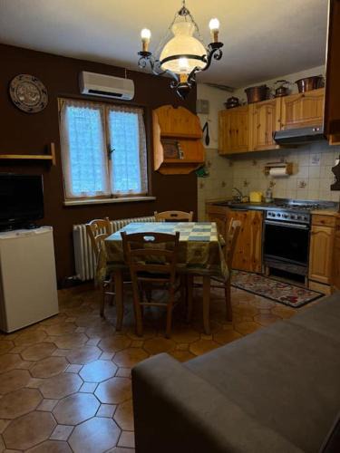 Prali Apartment | Rustico Monolocale ai piedi della montagna