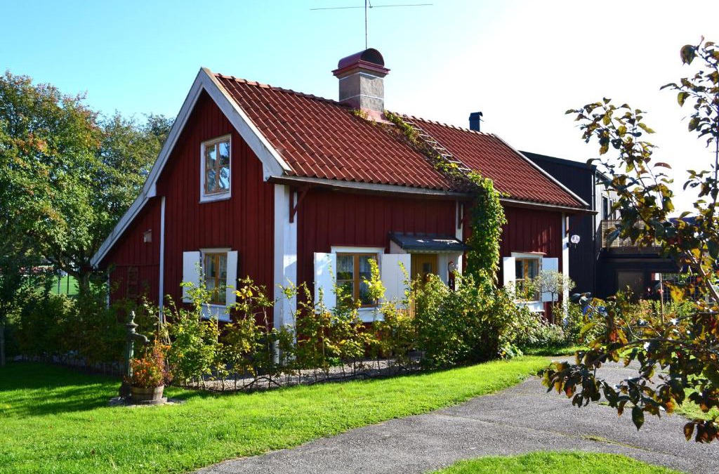 Orebro House | Rustik gäststuga med lantlig känsla nära Örebro city