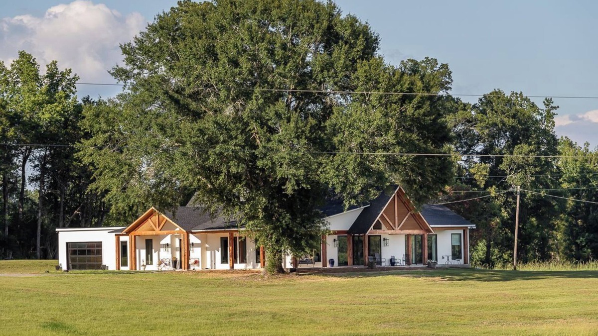 Lincoln Parish House | RUSTON LUXURIOUS, SPACIOUS, PEACEFUL RETREAT for Groups, Families, Events, 5 Bed