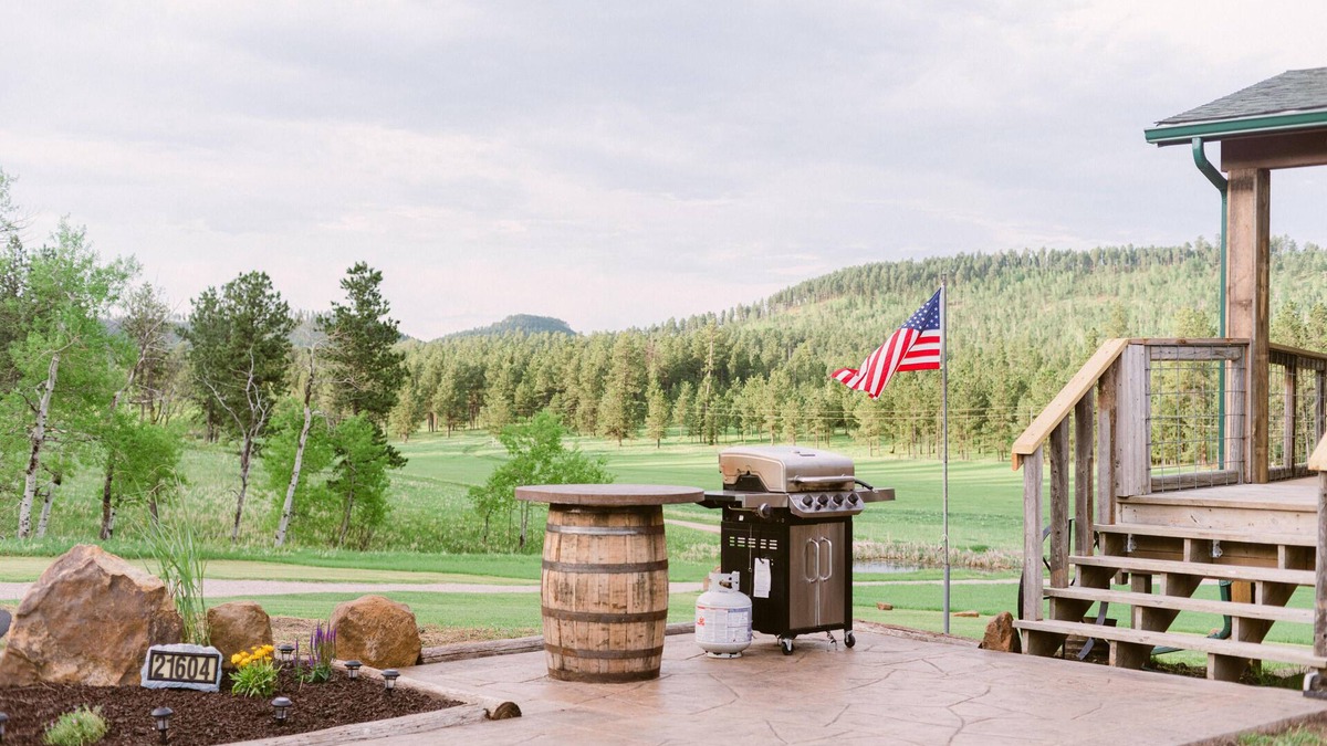 Piedmont House | Rusty Meadows Lodge near Sturgis, Nemo and Black Hills!