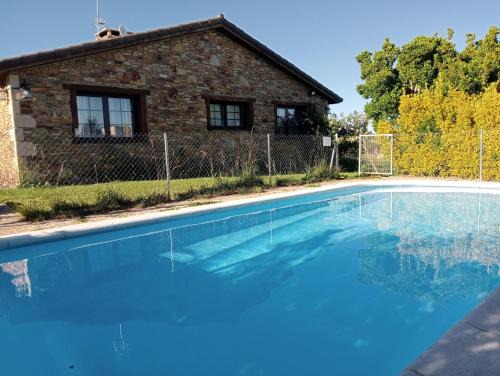 Santa Maria de la Alameda Villa | Ruta Del Aguila alojamiento turístico de calidad