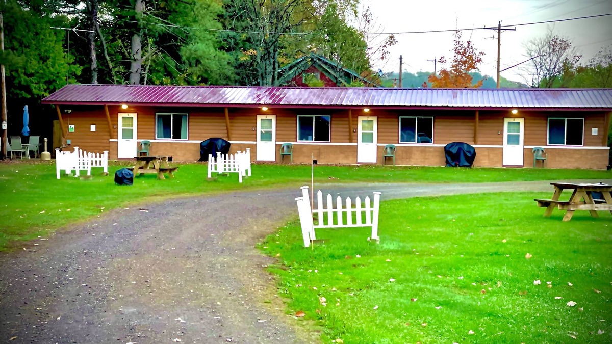 Michigamme Cabin | Ruth Lake Resort Motel Room # 5