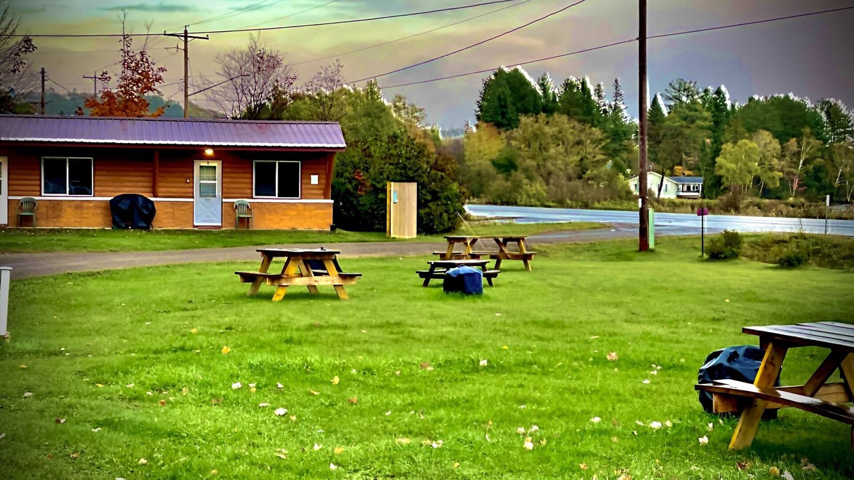 Michigamme Cabin | Ruth Lake Resort Motel Room # 8