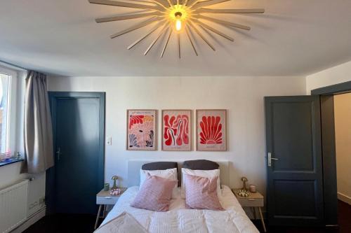 Saint-Laurent Apartment | Rutxhiel - Appartement 3e étage