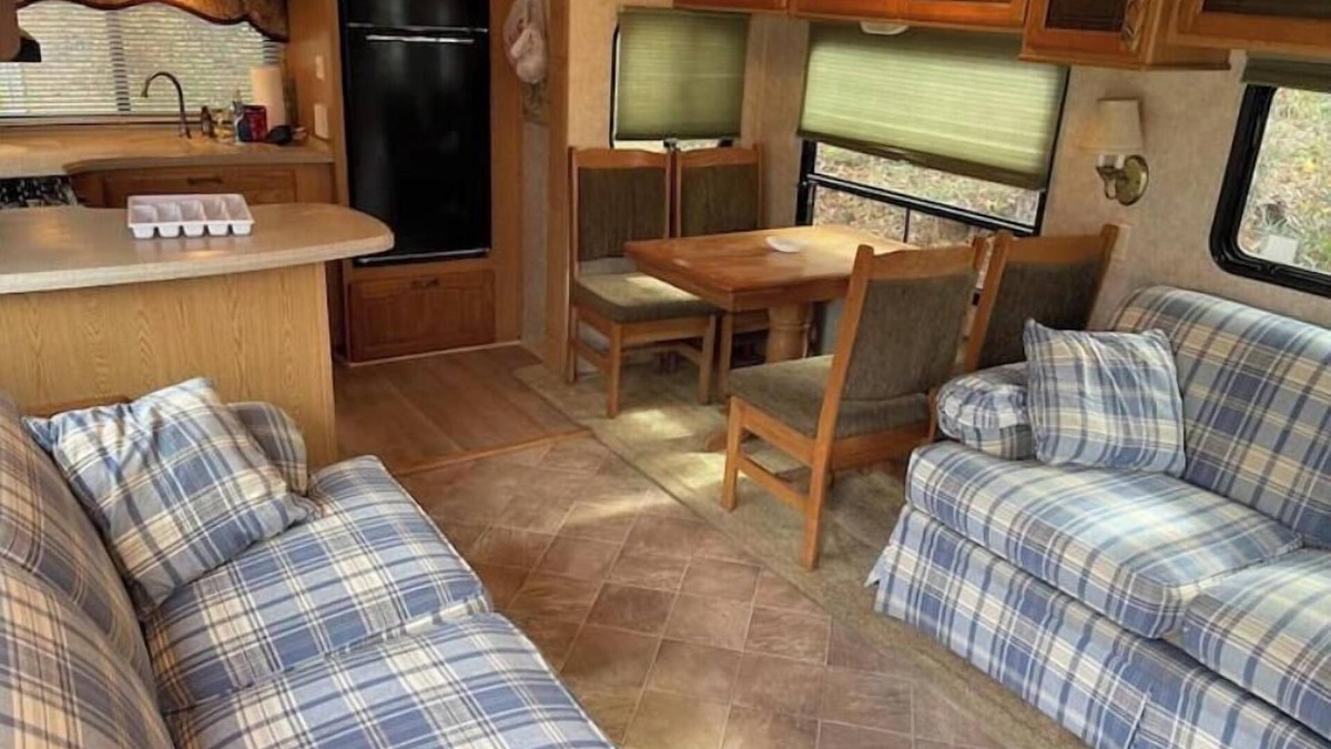 Onalaska House | RV#9, waterfront