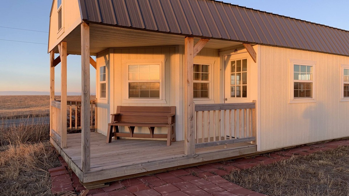 Ada Cabin | RV Camp Site with Rustic Camping Lodge