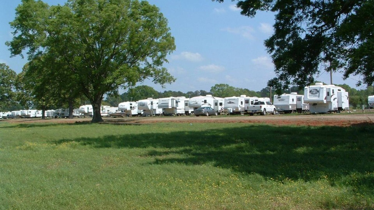 Saint Maurice RV Rental | RV lots for rent