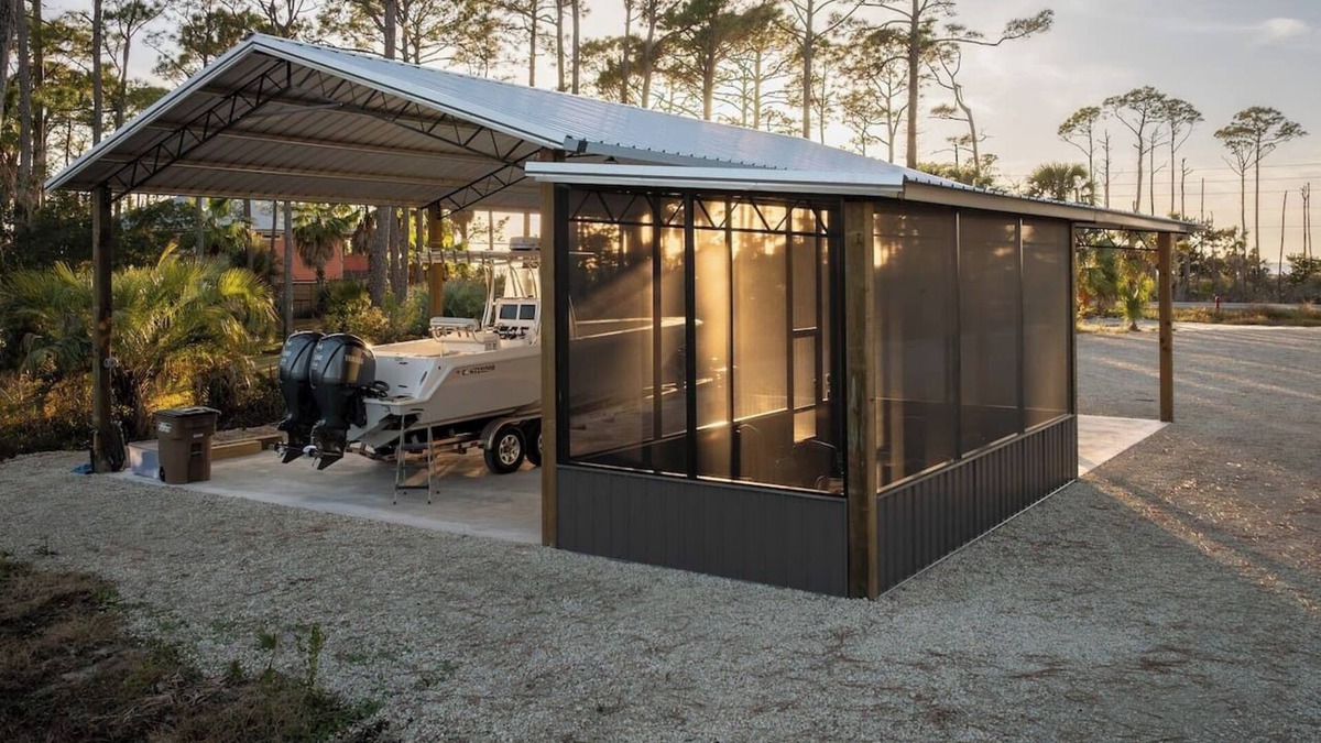 Port St. Joe RV Rental | RV READY! Full Hookups. Enjoy Port St. Joe and the Beaches at this Private RV Site.
