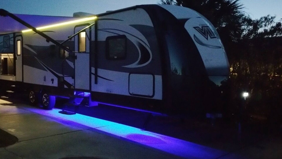Northwest Corpus Christi House | RV Resort on Wheels “Miami Vibe”, steps from Coastal Bend Beaches—Delivery/Setup