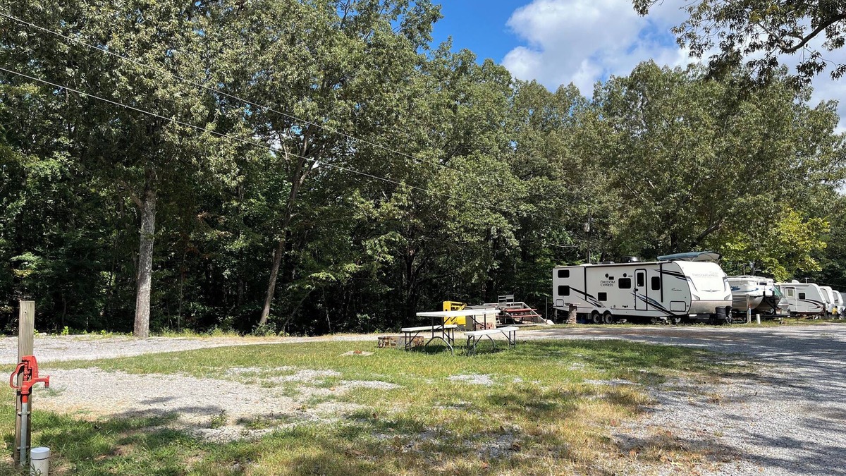 Aurora RV Rental | RV Site #38 Pull Through