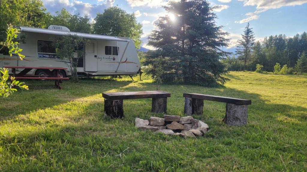 Regional District of Fraser-Fort George Other | RV with Rocky Mountains View