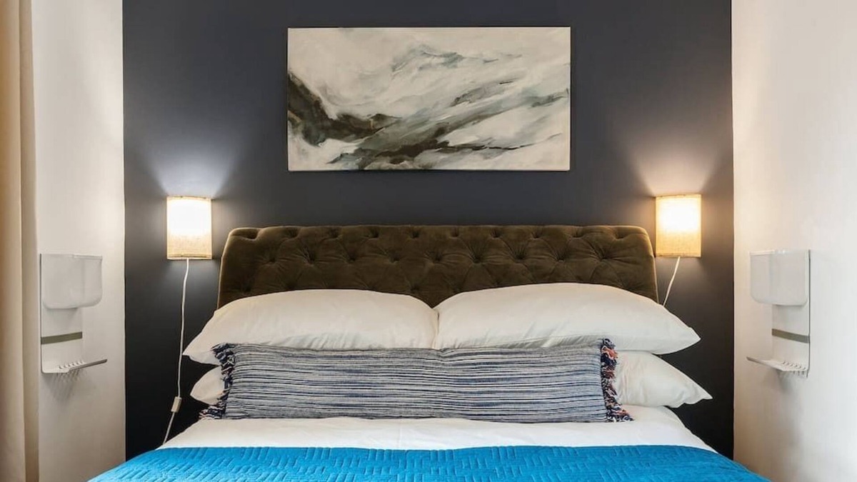 New Brunswick Apartment | RWJHosp-Rutgers✭NYC Trains☆WalkSc-91☆Queen✭103