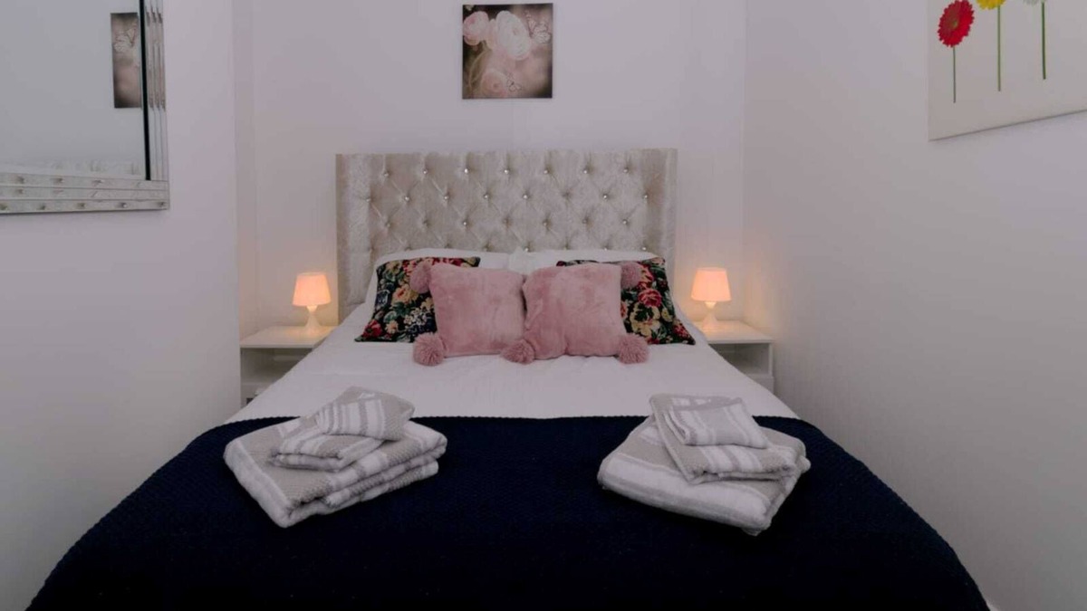 Newton-le-Willows House | Rydal House for professionals or families