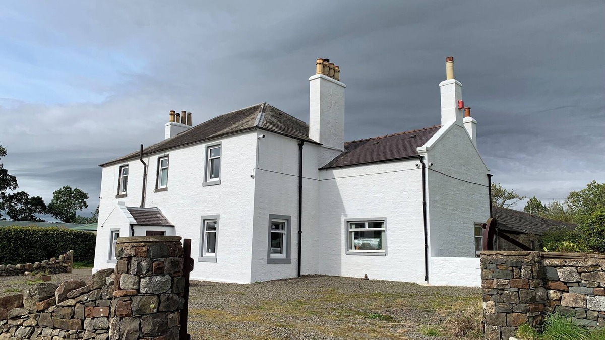 Sanquhar Cottage | RYEHILL WITH FISHING, pet friendly, with open fire in Sanquhar