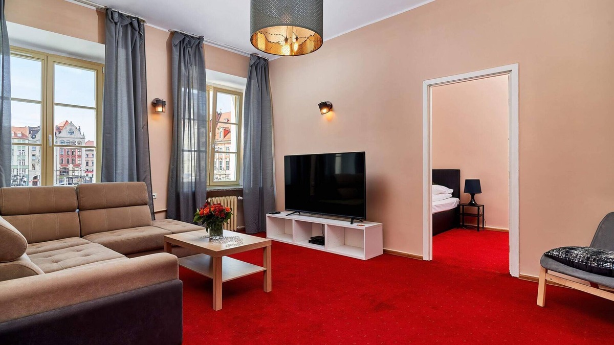 Wroclaw Old Town Apartment | Rynek 56/57 | Large Apartment | On Wrocław Market