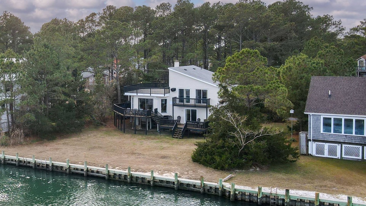 Deep Hole House | Ryokan - Water views, Shared Boat Launch!