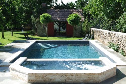 Dorgicse Bed & Breakfast | Sárffy House