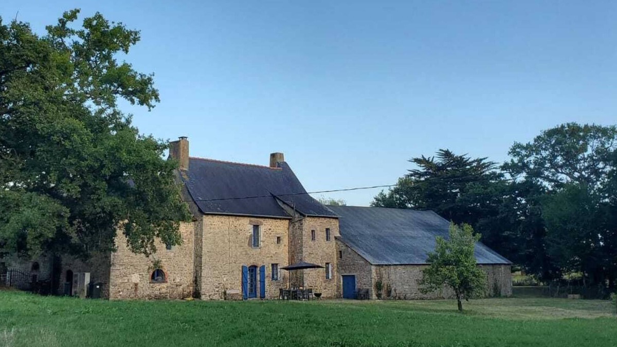 Crevin House | Séjour à la Campagne