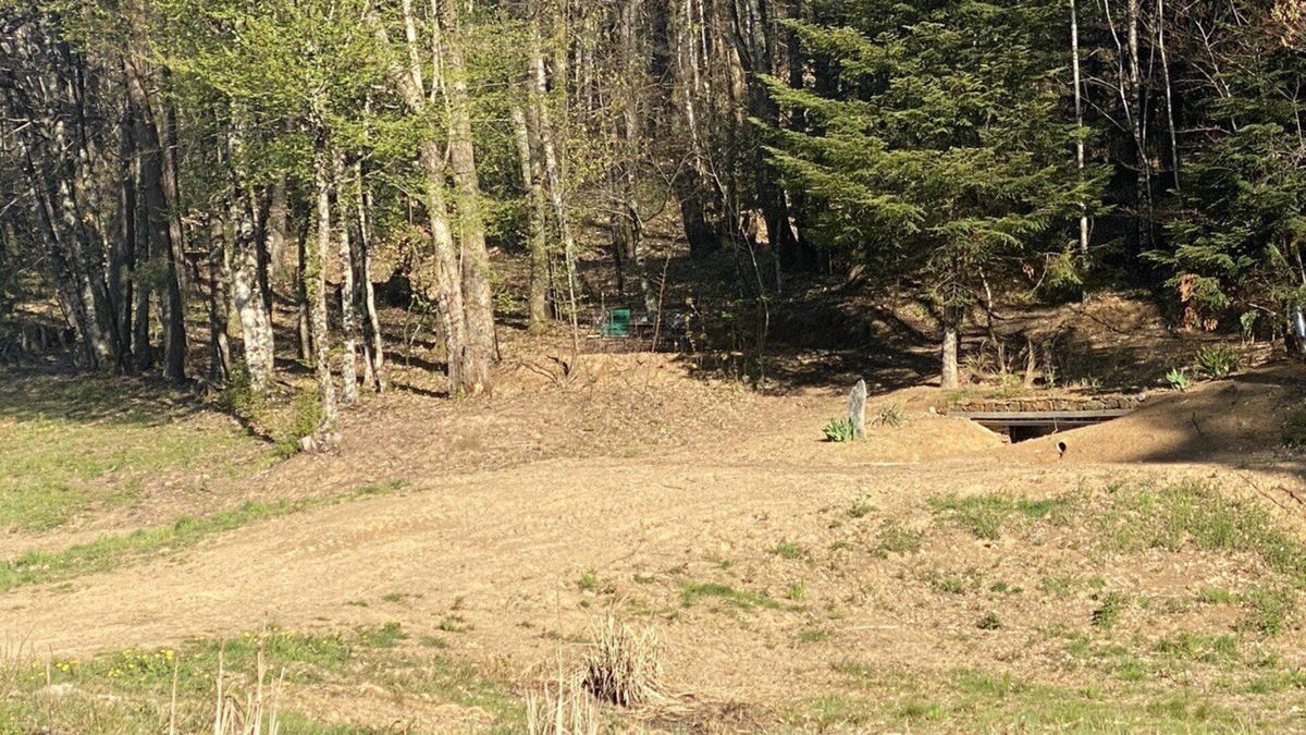 Favars Cabin | Séjour au Cœur de la Terre