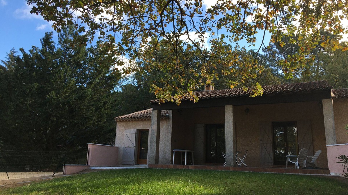 Mondragon House | Séjour Provençale au Coeur de la Pinède au Gîte L'oustal