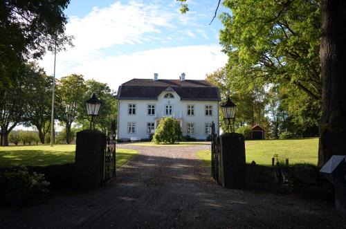 Vreta Kloster Bed & Breakfast | Södra Lund B&B