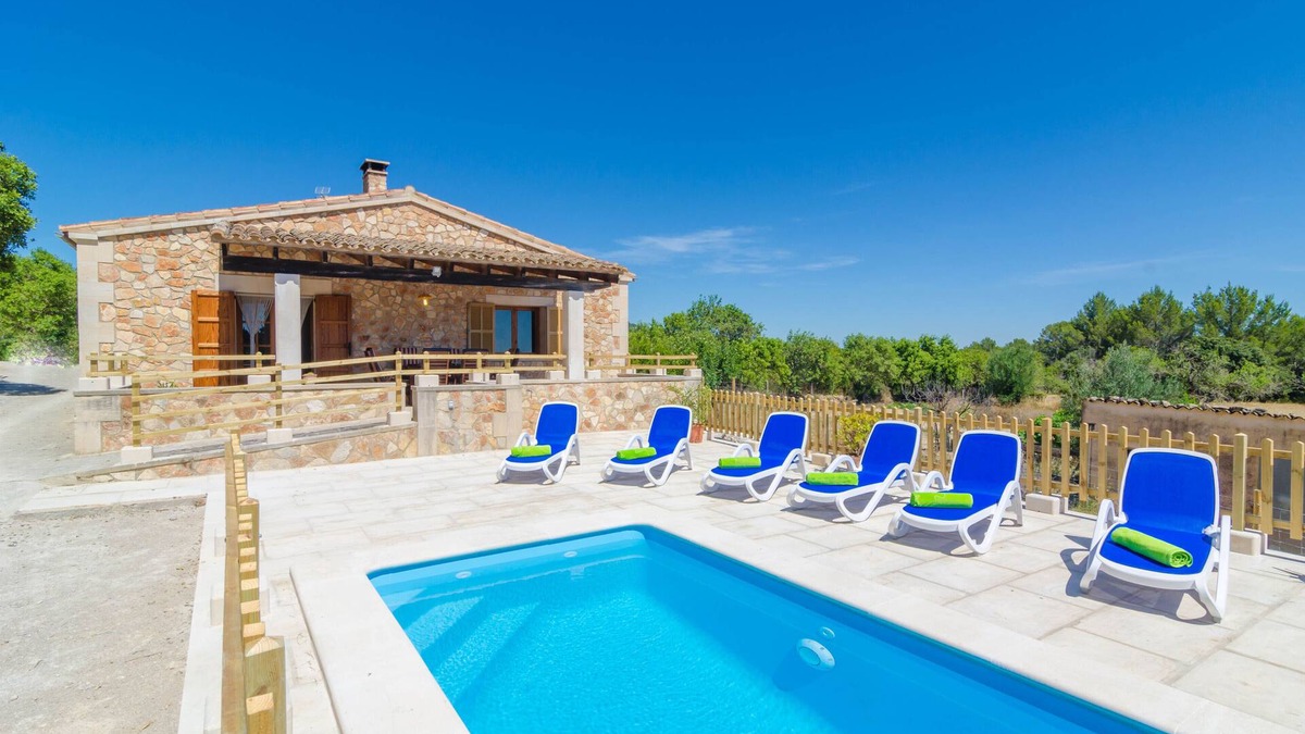 Son Antem Villa | S'ARESTA DEN RUMBET - Villa with private pool in LLUCMAJOR. Free WiFi