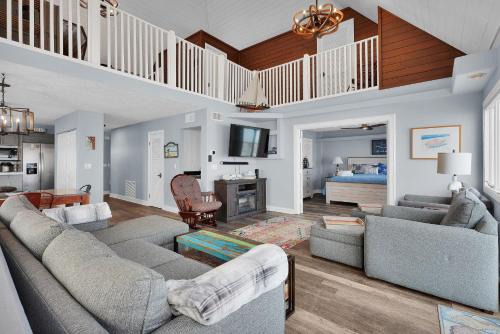 Vilano Beach House | SA101 Beachfront directly on the sand!